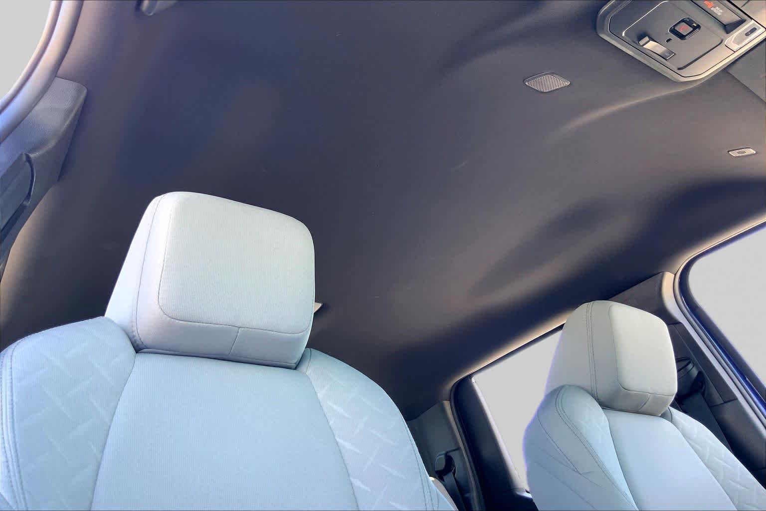 Used 2025 Blue Crush Metallic Toyota SR5 image 14