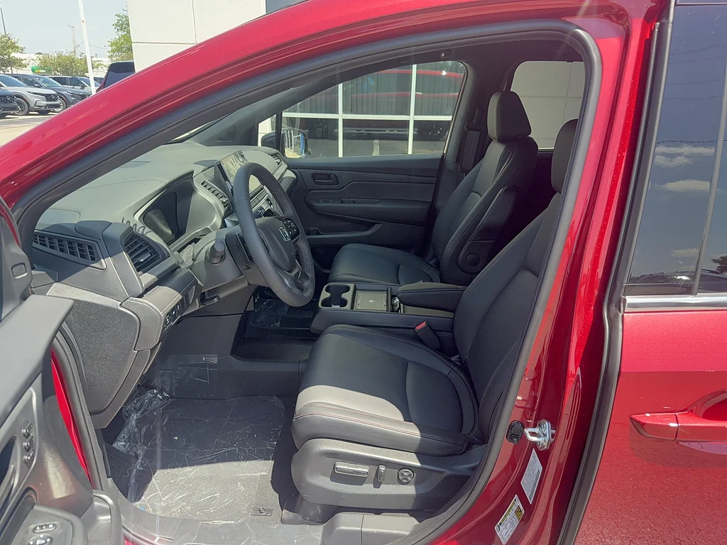 New 2026 Radiant Red Metallic II Honda Sport-L image 10