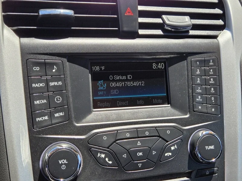 Used 2015 Gray Ford SE image 15