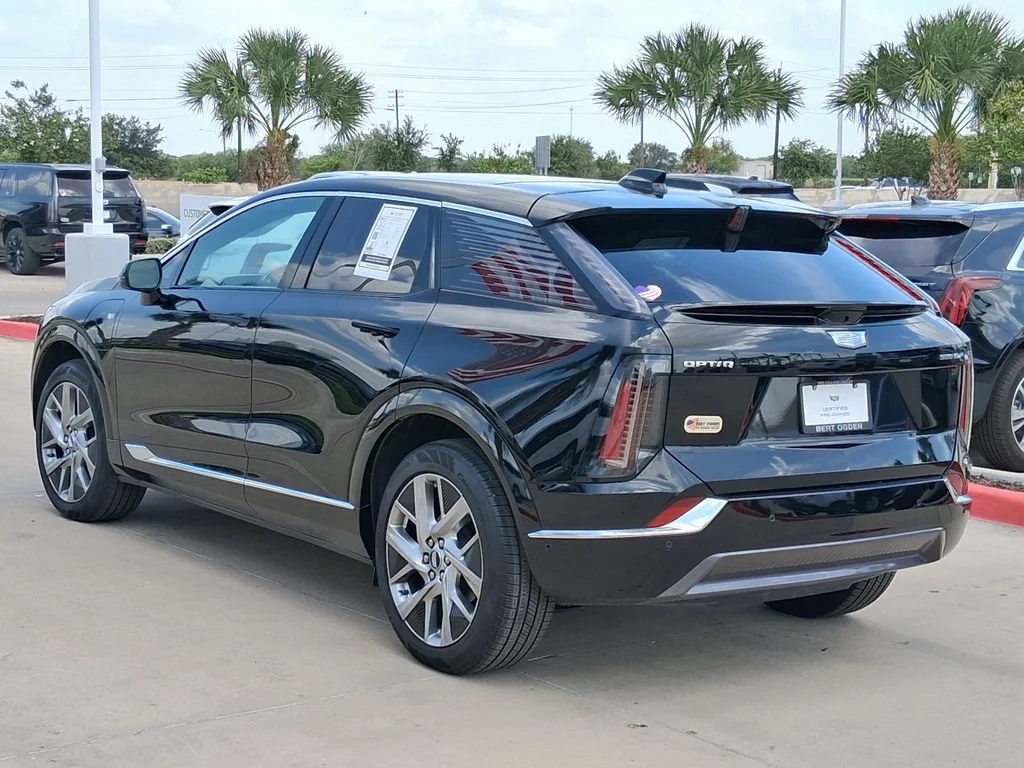 2025 Cadillac OPTIQ Luxury 1 - Photo 4