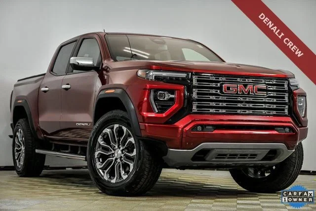 2023 GMC Canyon 4WD Denali Crew Cab Short Box's photo