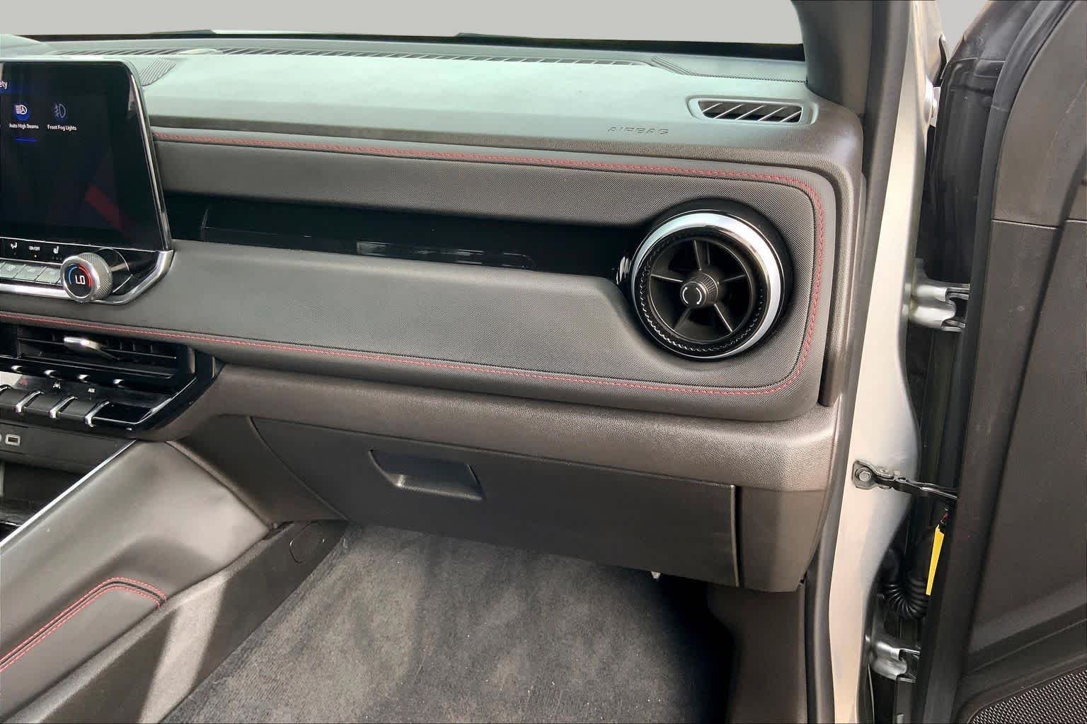Used 2023 Sterling Gray Metallic Chevrolet 4WD Z71 image 18