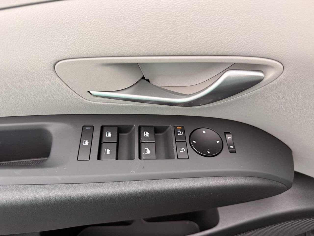 New 2026 Ecotronic Gray Hyundai SEL FWD image 11