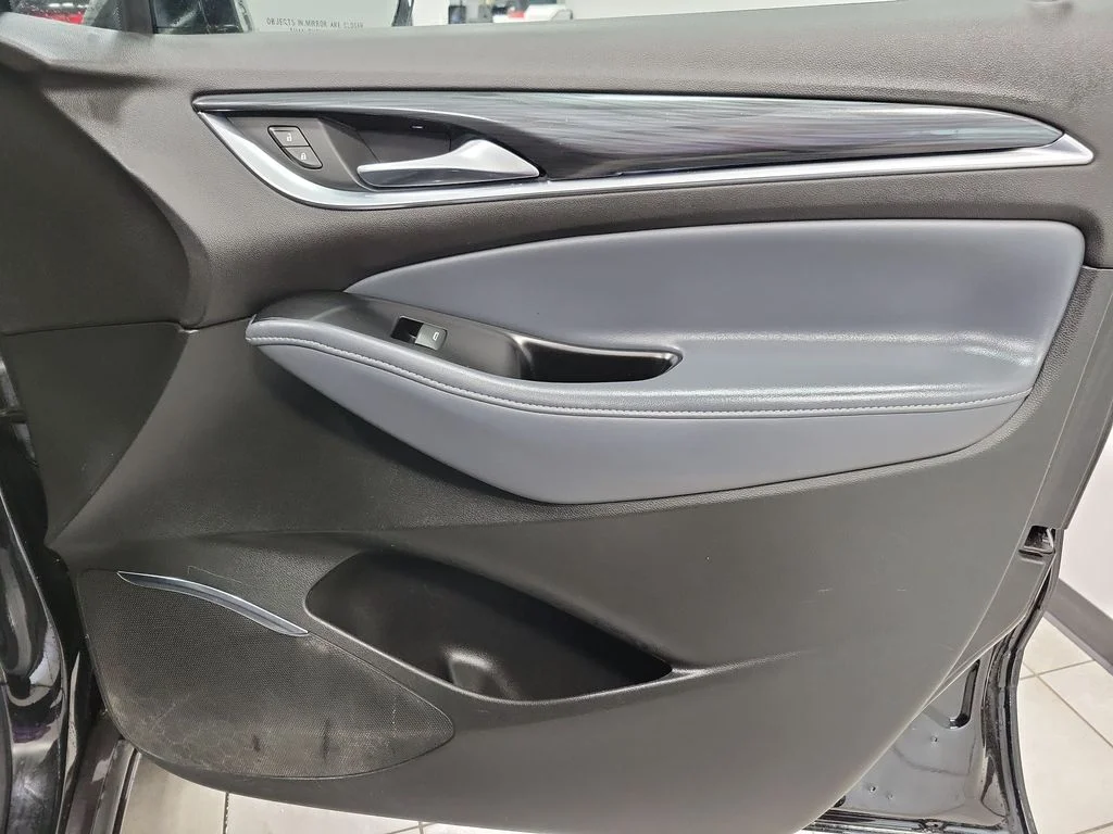 Used 2023 Black Buick Essence image 24