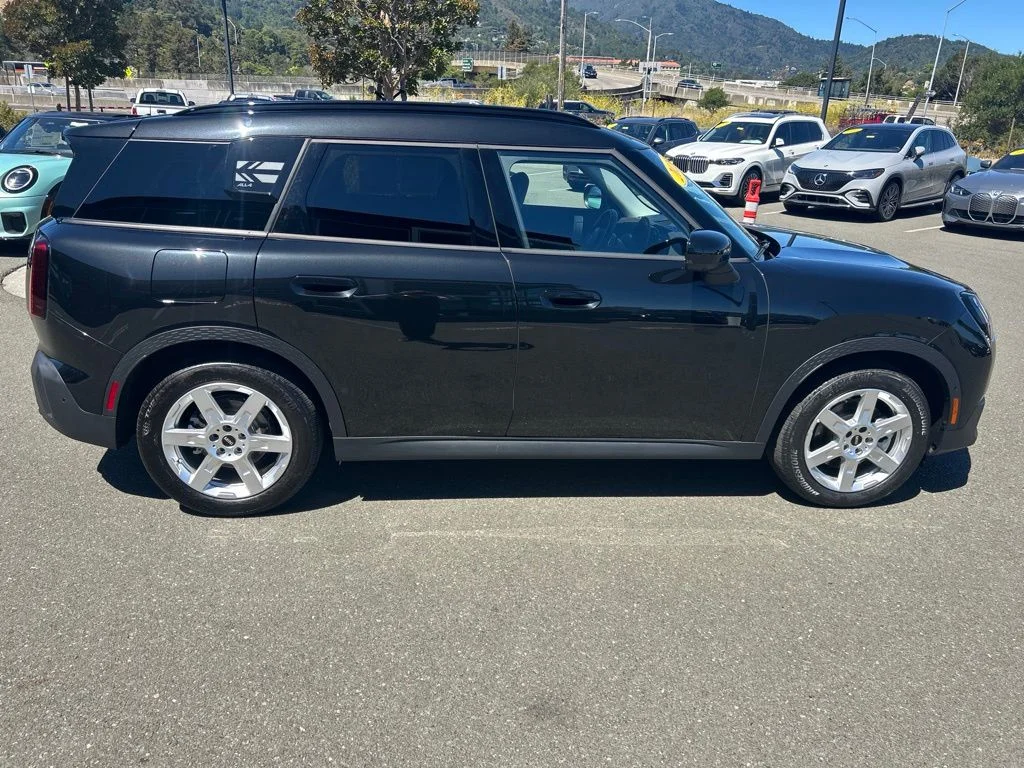 Used 2025 Midnight Black II Metallic MINI Iconic image 6