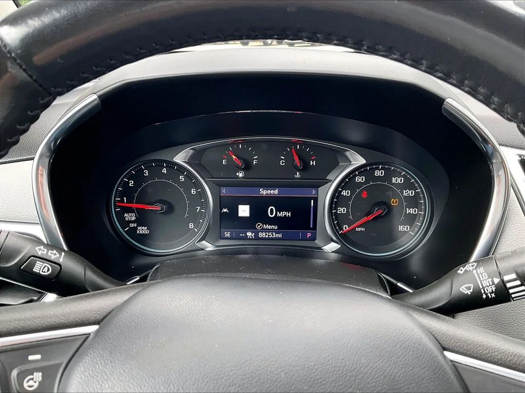 Used 2022 Gray Chevrolet LT image 21
