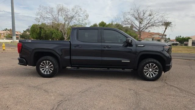 Used 2023 Black GMC Elevation image 7