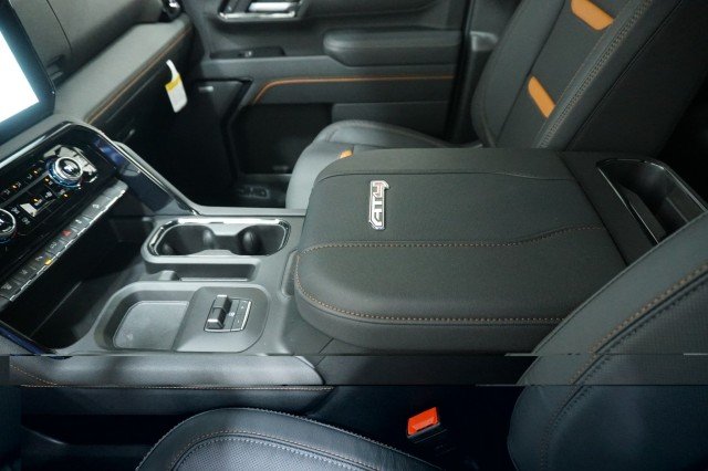 2026 GMC Sierra 2500HD AT4 - Photo 29