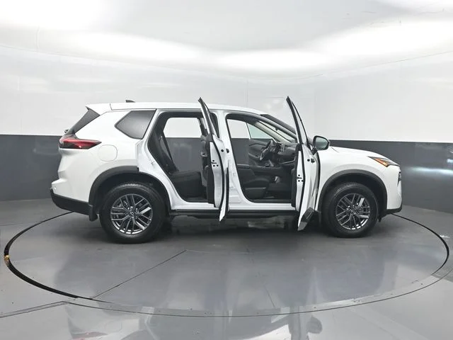 Used 2025 White Nissan S image 34