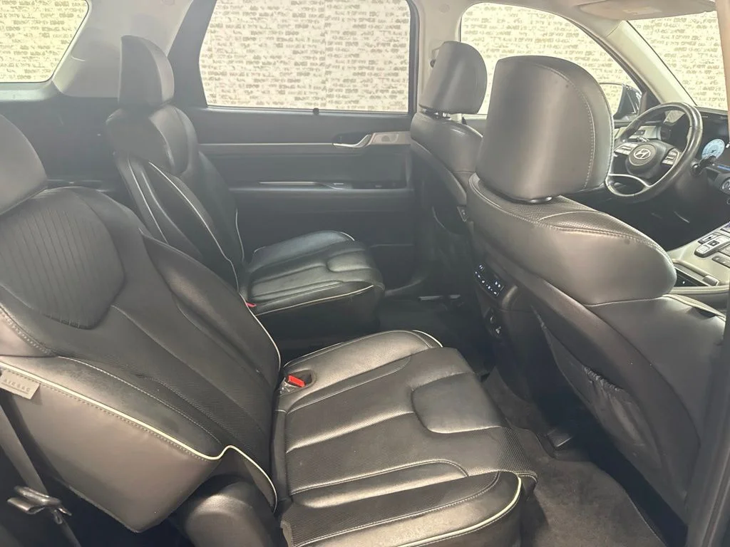 Used 2023 White Hyundai SEL image 11