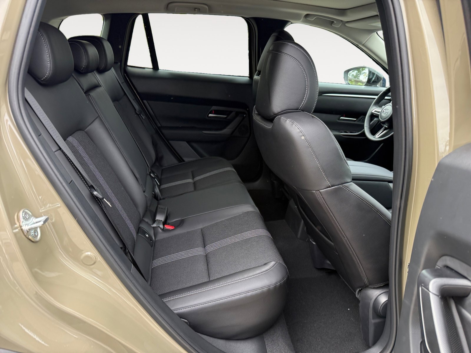 New 2026 Zircon Sand Metallic Mazda 2.5 S Meridian Edition image 18
