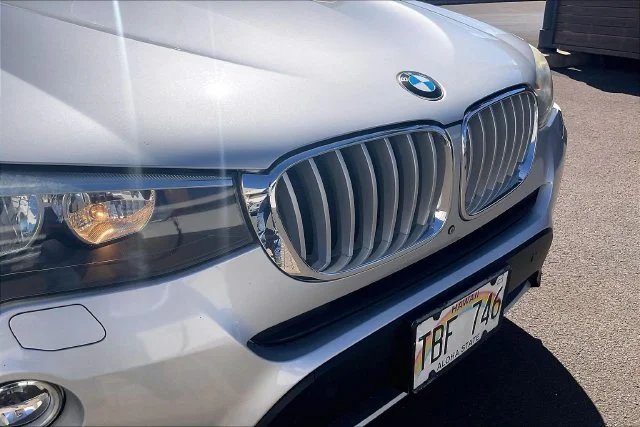 Used 2017 Glacier Silver Metallic BMW sDrive28i image 29