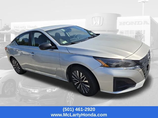 Used 2024 Silver Nissan 2.5 SV image 5