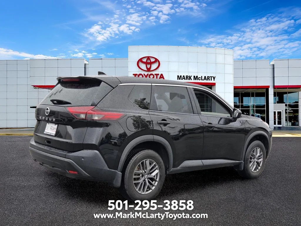 Used 2021 Black Nissan S image 5