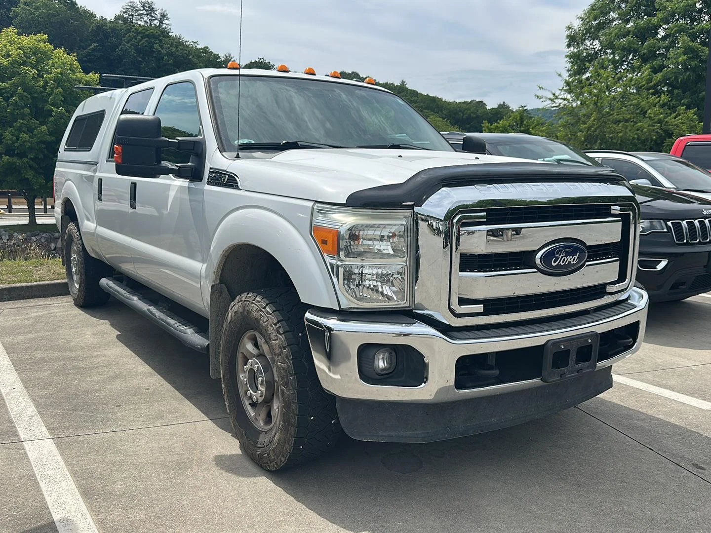 2015 Ford F-250 XLT 4x4 Crew Cab 172 in's photo
