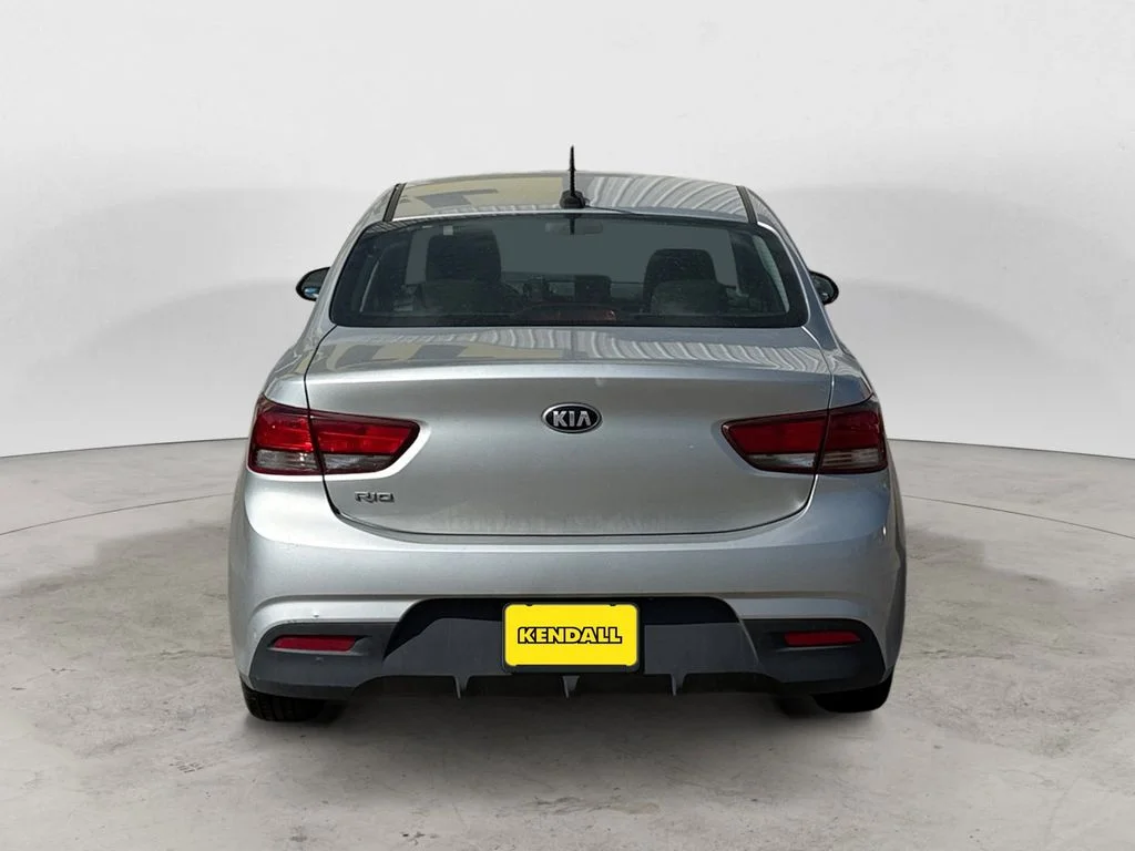 Used 2018 Silver Kia LX image 3