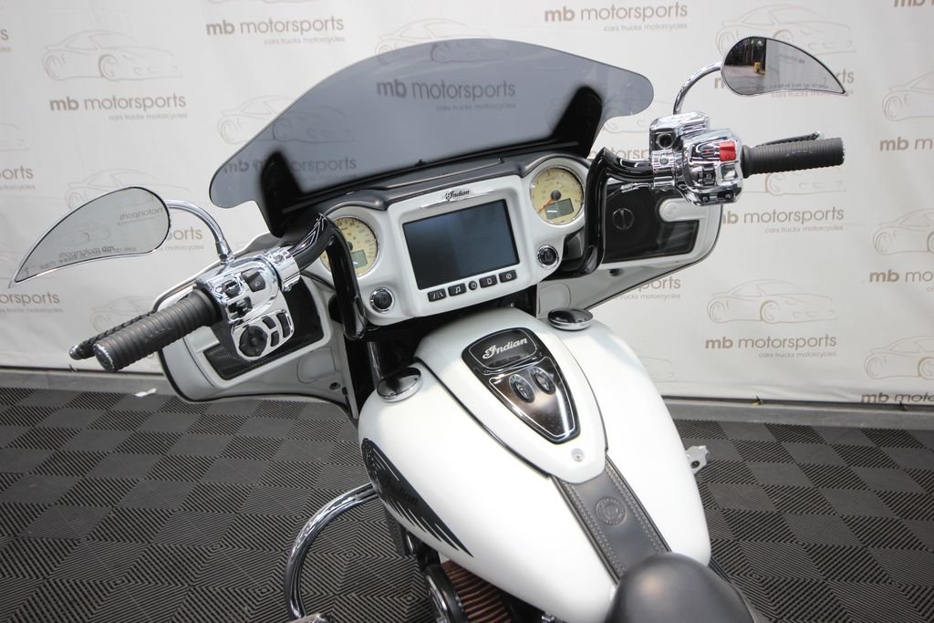 Used 2017 White Indian N17TCNAAAS image 13