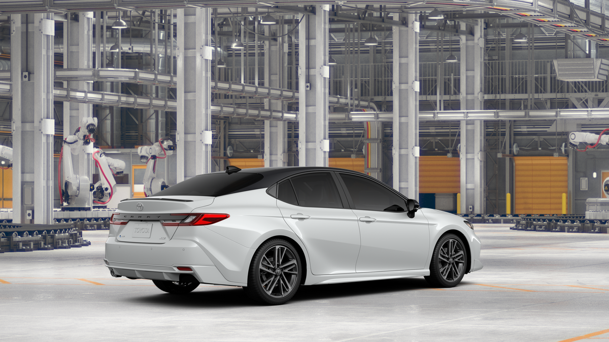 New 2026 Wind Chill Pearl with Midnight Black Metallic roof Toyota XSE image 10