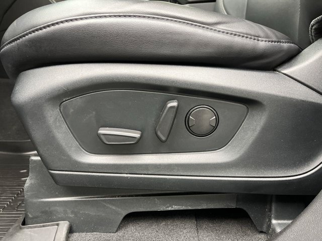 Used 2023 Agate Black Ford XLT image 12