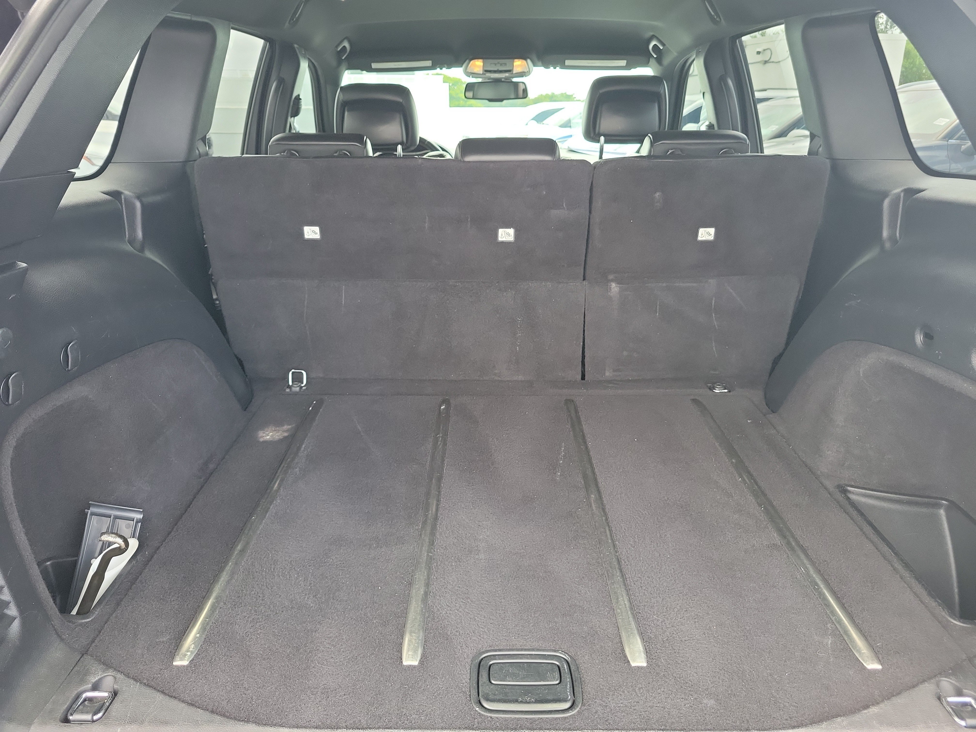 Used 2016 Brilliant Black Crystal Pearlcoat Jeep Limited image 10