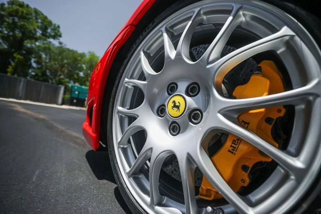 Used 2004 Rosso Scuderia Ferrari Base image 14
