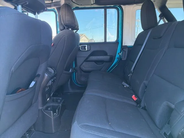 Used 2020 Mojito! Clearcoat Jeep Unlimited Sahara image 11