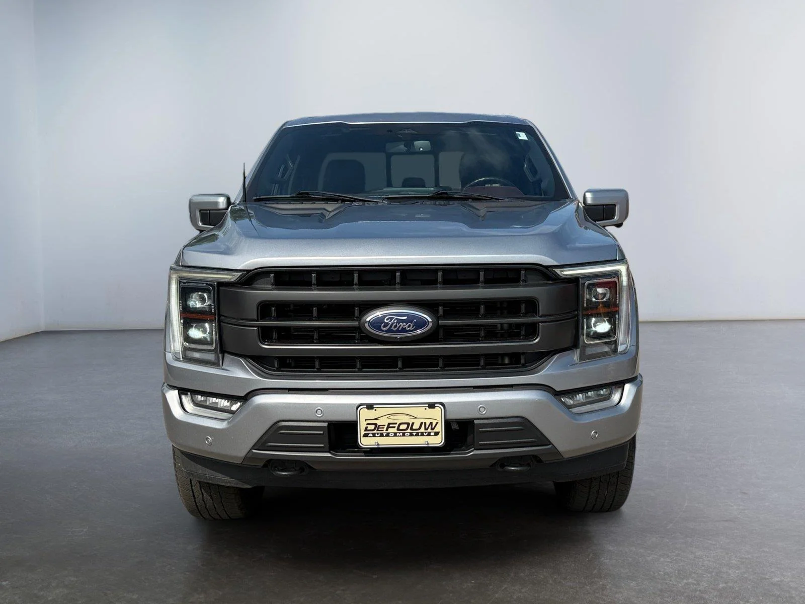 Used 2023 Iconic Silver Ford LARIAT image 8
