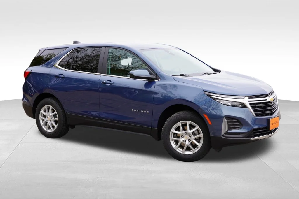 Used 2024 Lakeshore Blue Metallic Chevrolet LT image 2