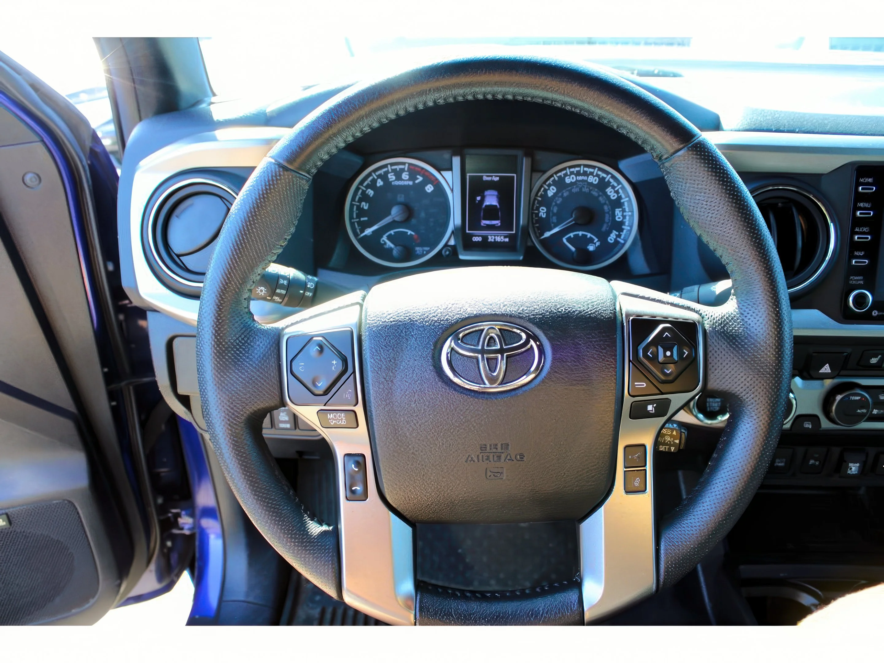 2023 Toyota Tacoma Limited - Photo 13