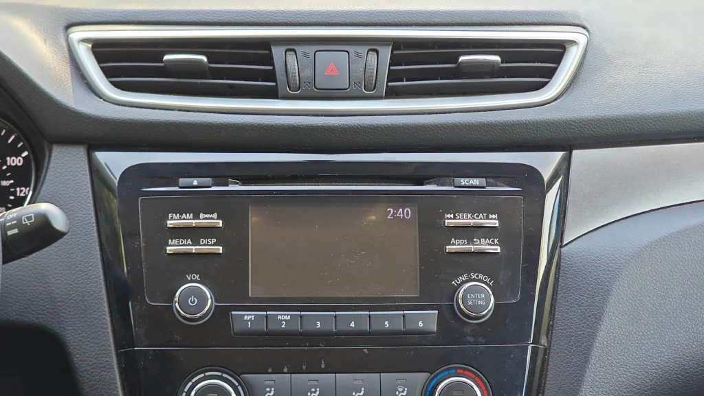 Used 2015 Gray Nissan S image 11