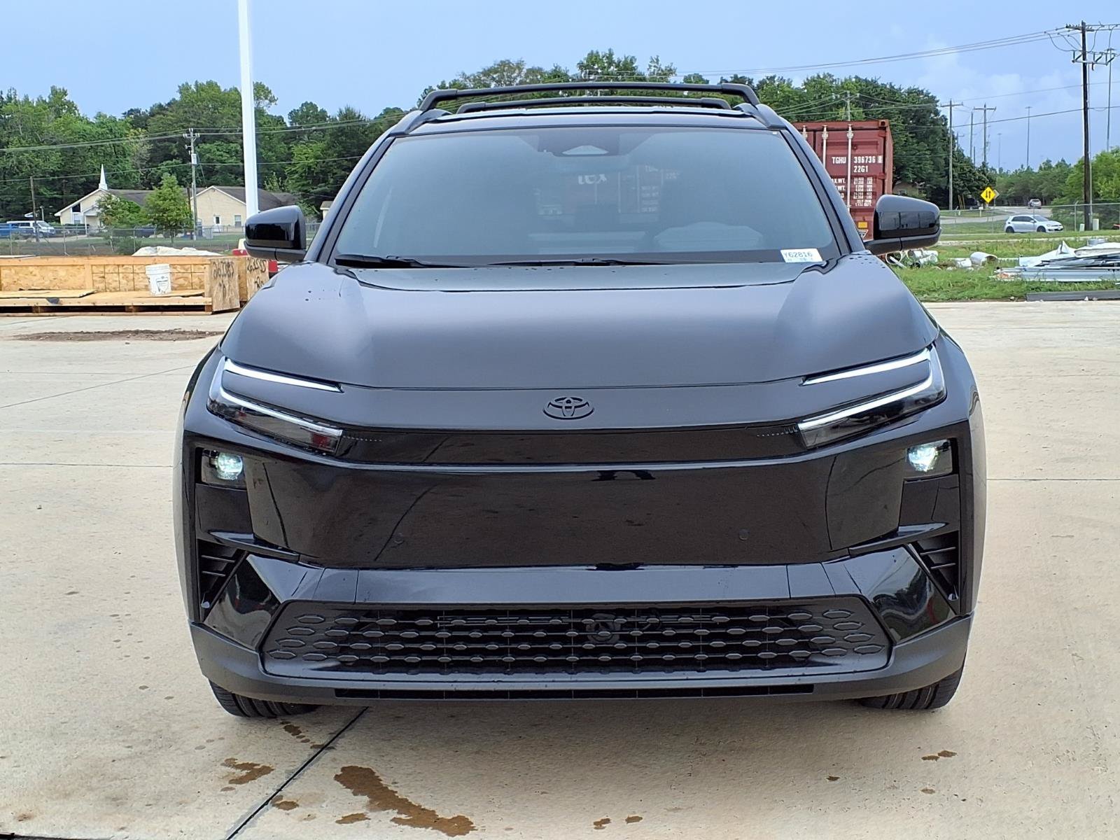 New 2026 Midnight Black Metallic Toyota  SE image 4