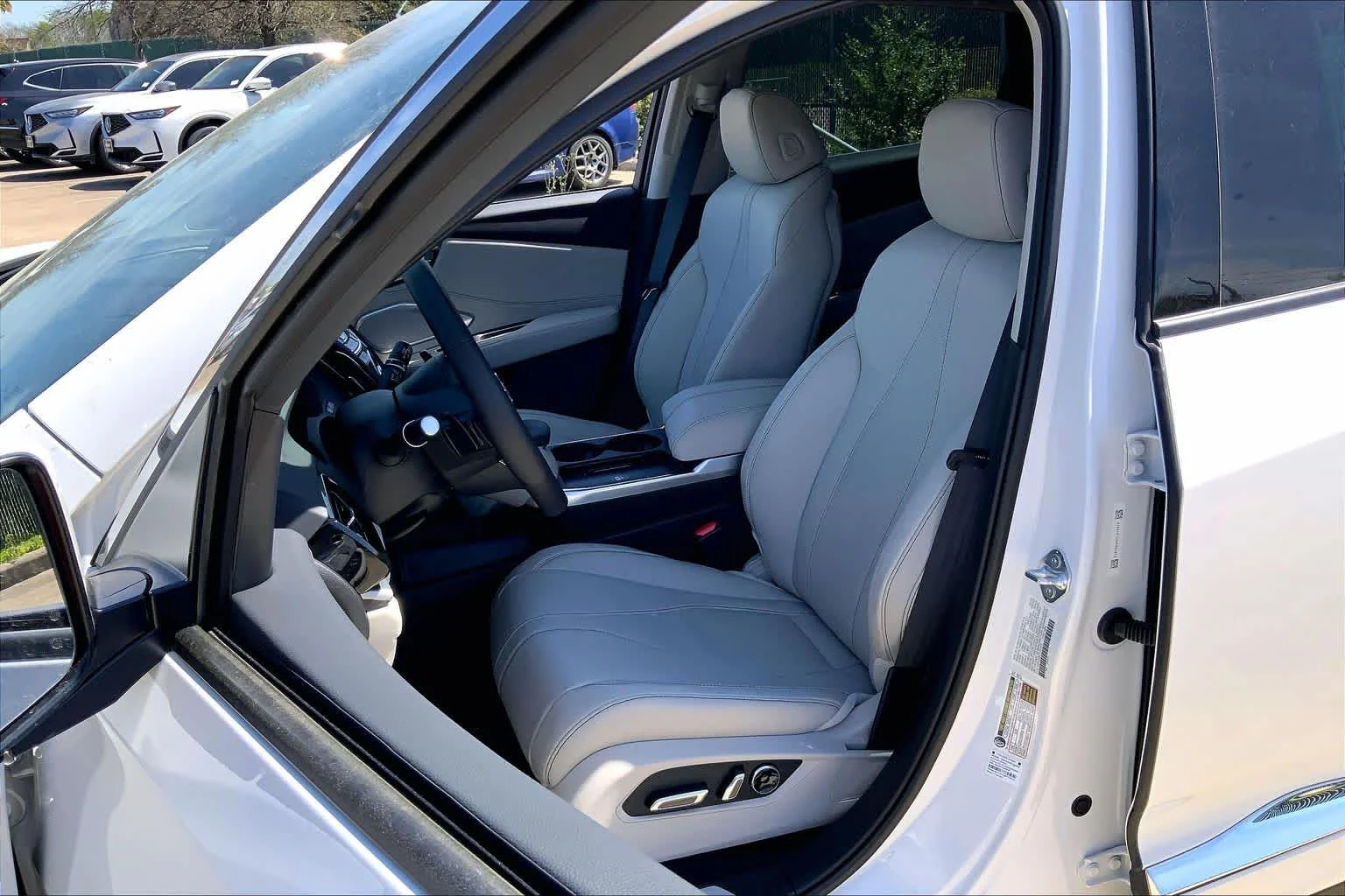 New 2026 Platinum White Pearl Acura w/Technology Package image 9