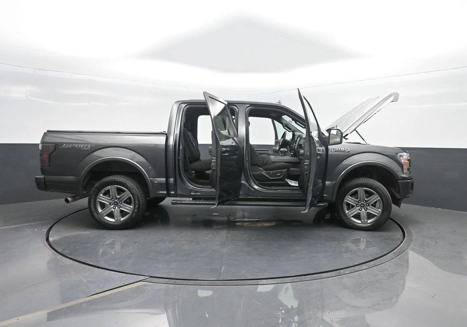 Used 2018 Magnetic Ford XLT image 46