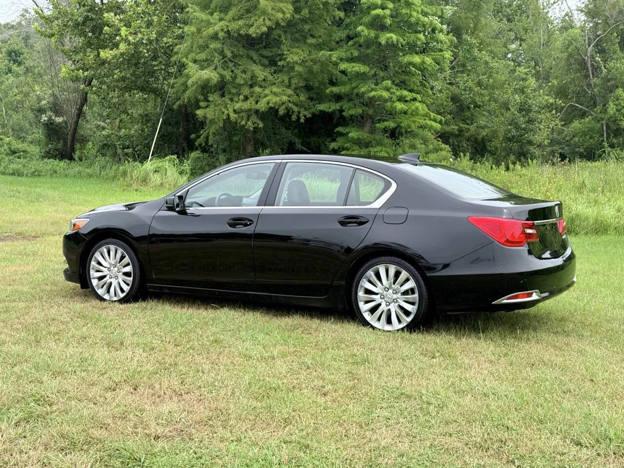 Used 2015 Black Acura w/Tech 4dr Sedan w/Technology Package image 3