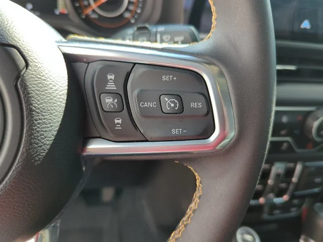 Used 2024 Gray Jeep Sahara image 13