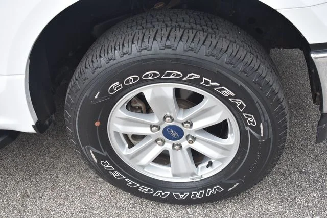 Used 2020 White Ford XLT image 12