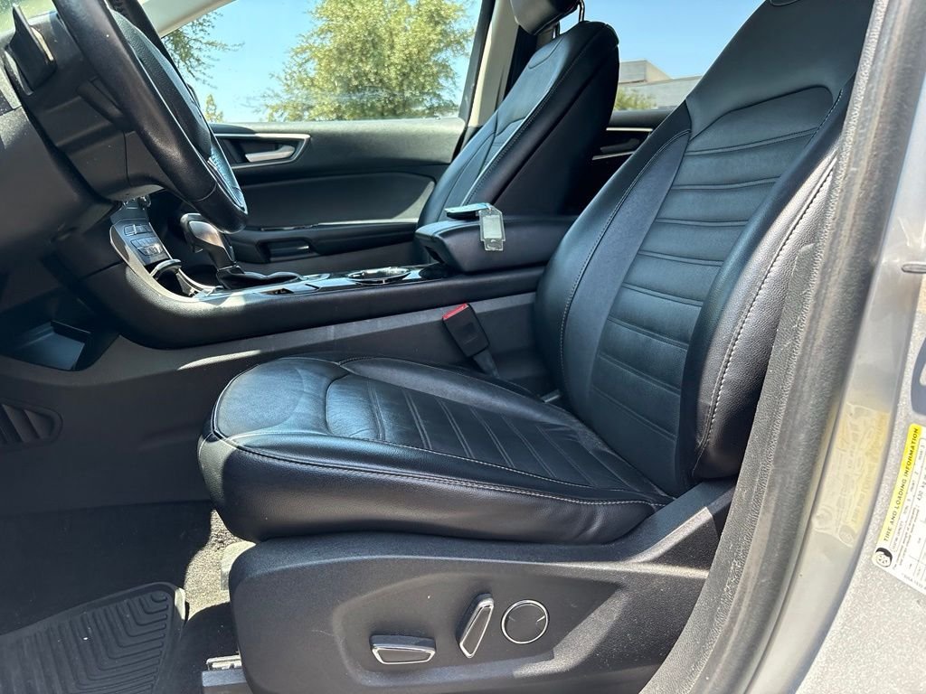 Used 2018 Silver Ford SEL image 8