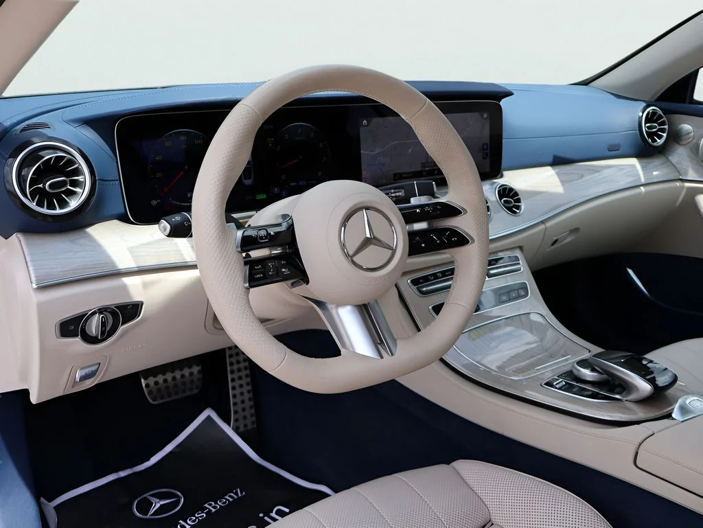 Used 2023 MANUFAKTUR Moonlight White Mercedes-Benz E 450 image 19
