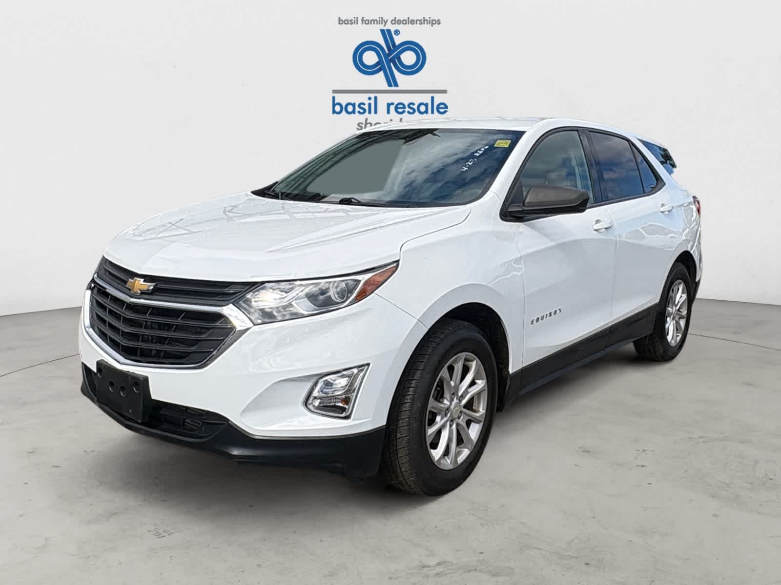 Used 2019 Summit White Chevrolet LS image 2