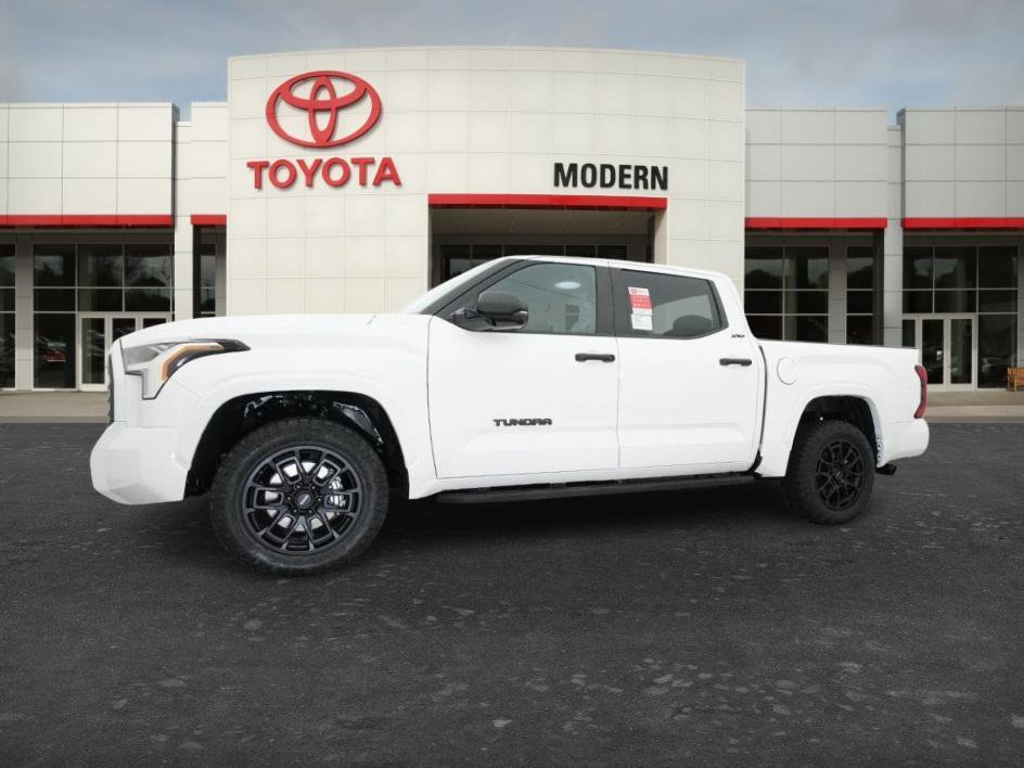 New 2026 Ice Cap Toyota SR5 image 13