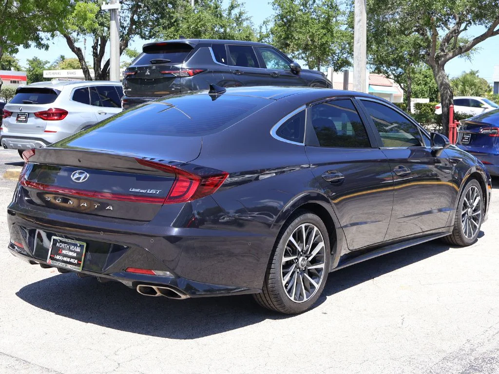 Used 2023 Blue Hyundai Limited image 12