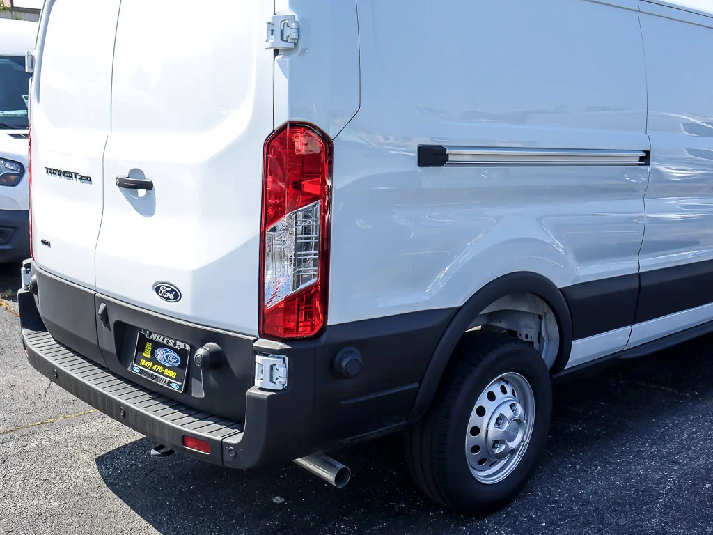 New 2026 Oxford White Ford T-250 148 Low Rf image 7