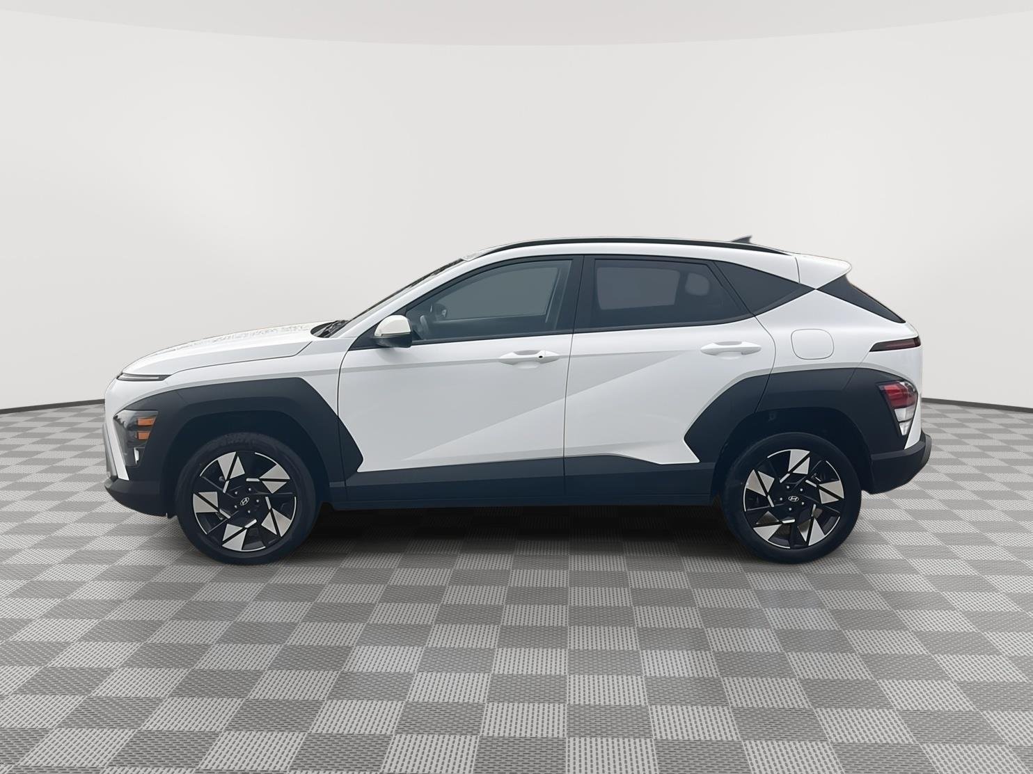 2025 Hyundai Kona SEL - Photo 8