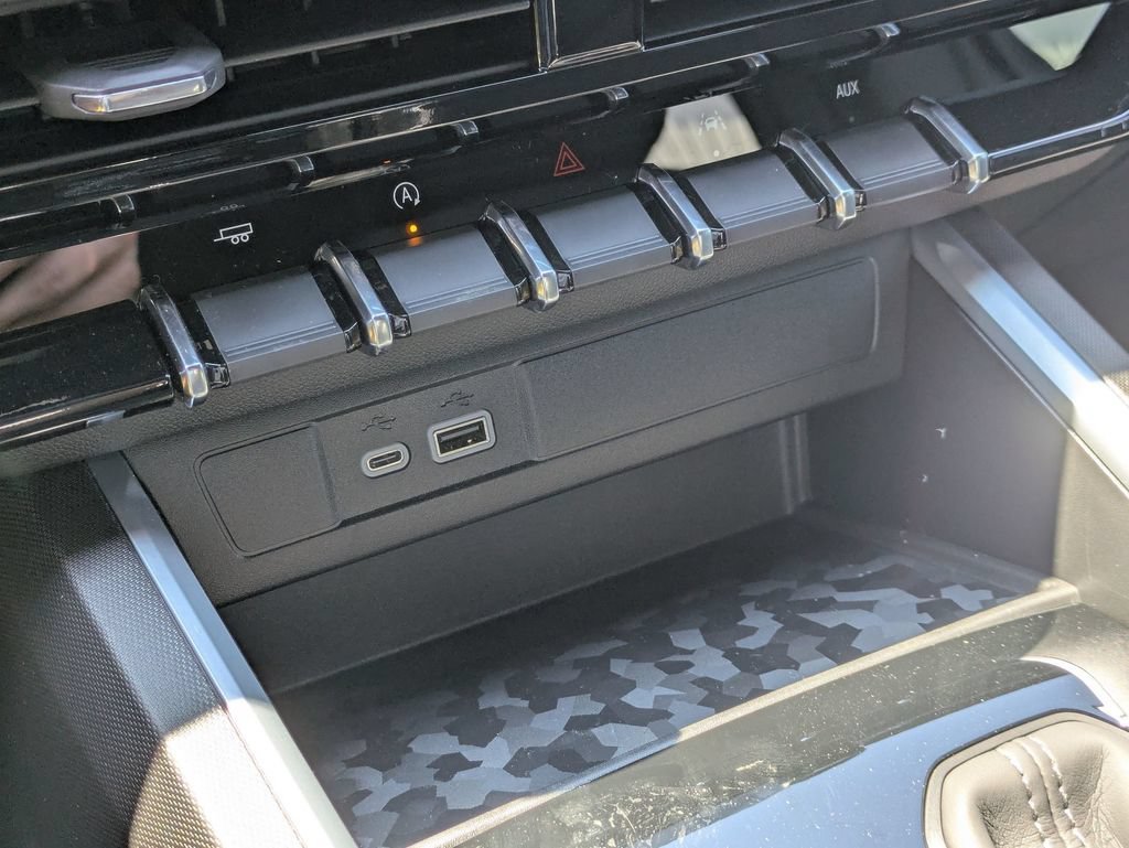 2026 Chevrolet Colorado LT - Photo 34