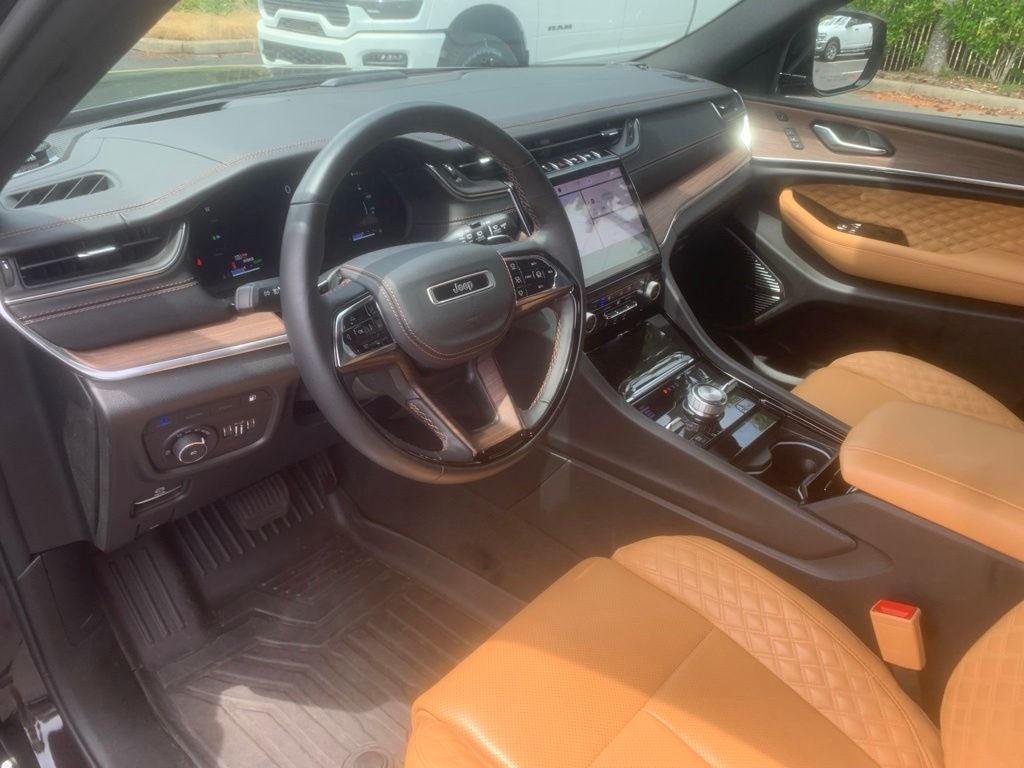 Used 2022 Brown Jeep Summit 4xe image 10