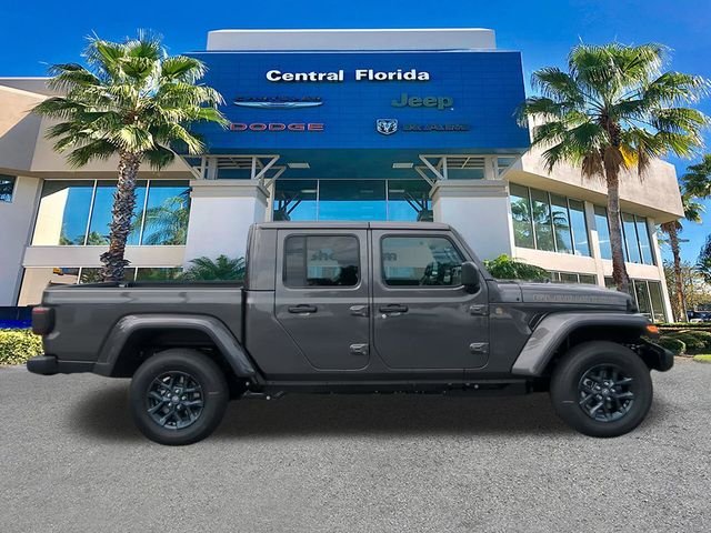 New 2026 Granite Crystal Metallic Clear-Coat Exterior Paint Jeep 85th Anniversary Edition image 4
