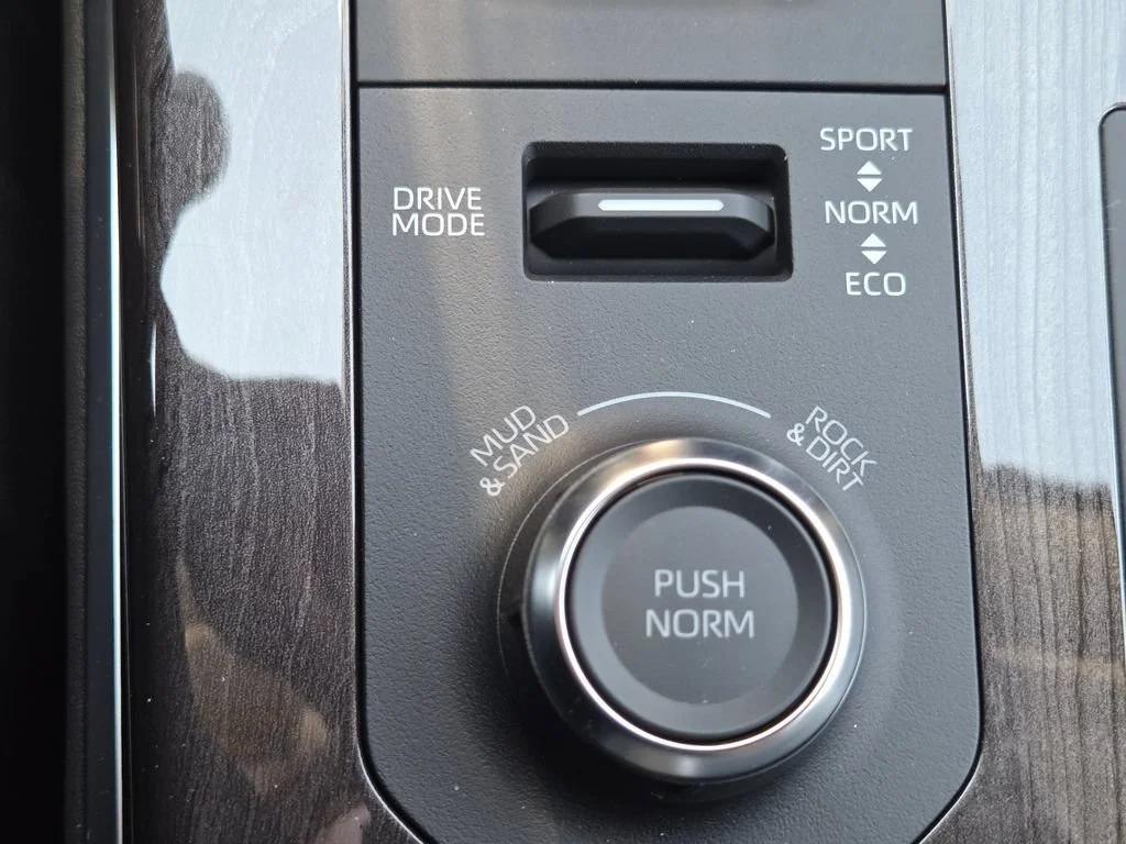 New 2026 Midnight Black Metallic Toyota Platinum image 16