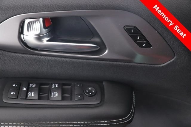 2026 Chrysler Pacifica Select - Photo 19