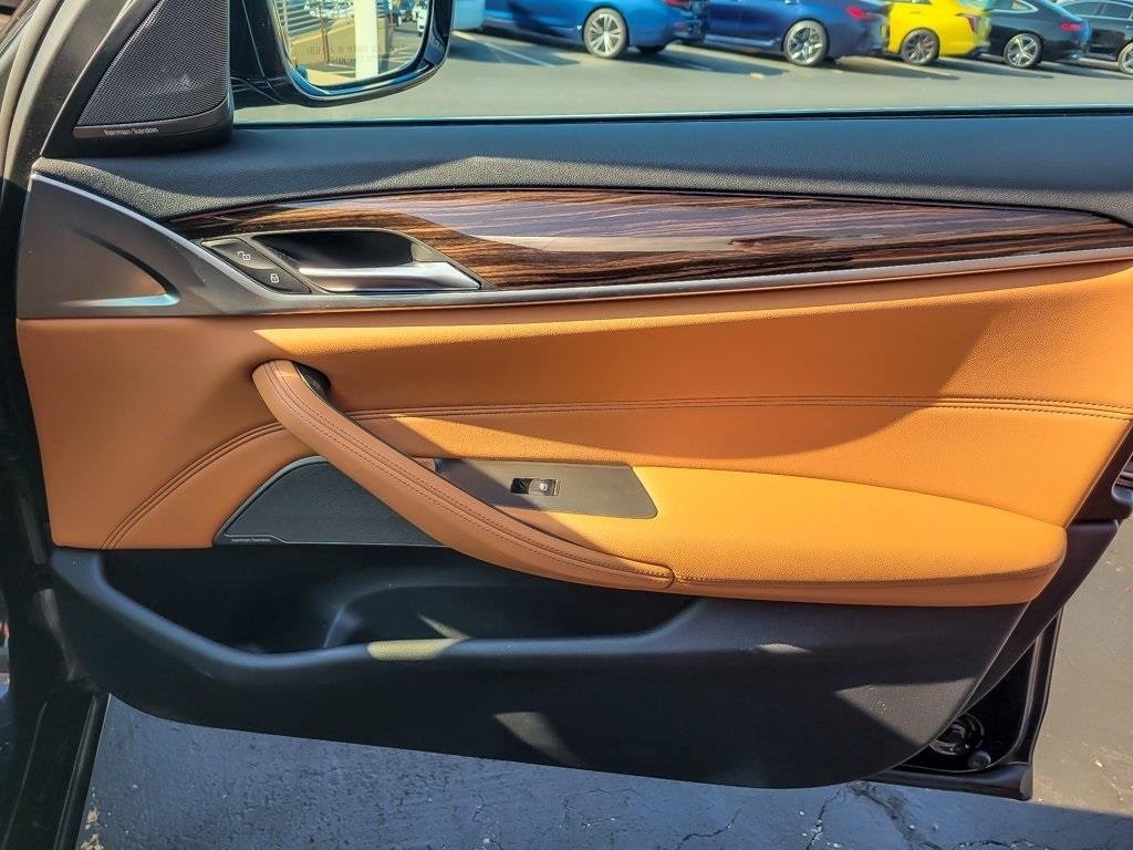 2023 BMW 530E - Image 22