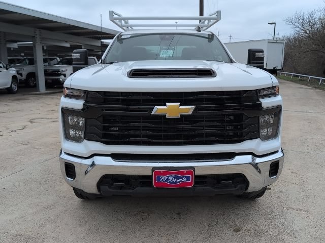 New 2025 Summit White Chevrolet WT image 22
